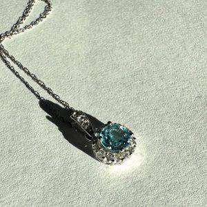 White Gold 10k Topaz Necklace 17''